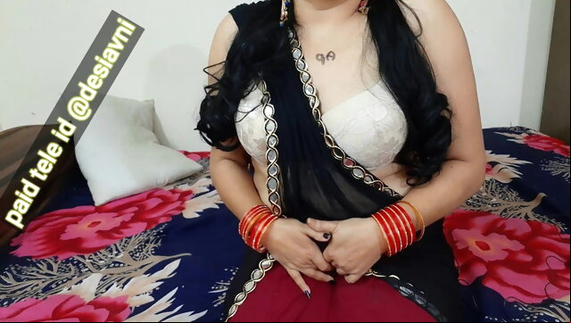 desi poonam ne chut ki pyas ko kela chut main daal ke bujhay amateur babe mature