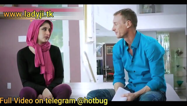 Kareena Kapoor – sex with hard dick anal cumshot indian